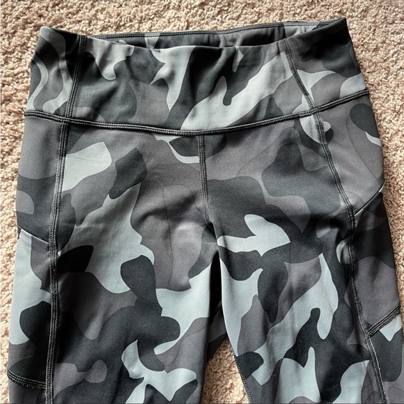 Athleta High Waisted leggings - Picture 2 of 6